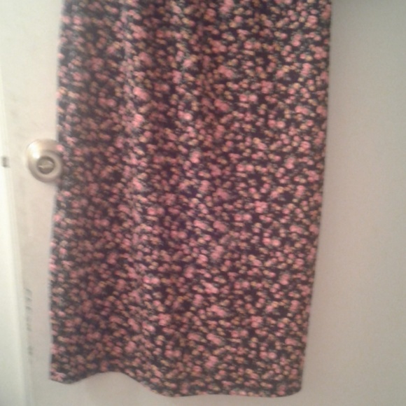 Spring Fling Flower Dress - Picture 2 of 4